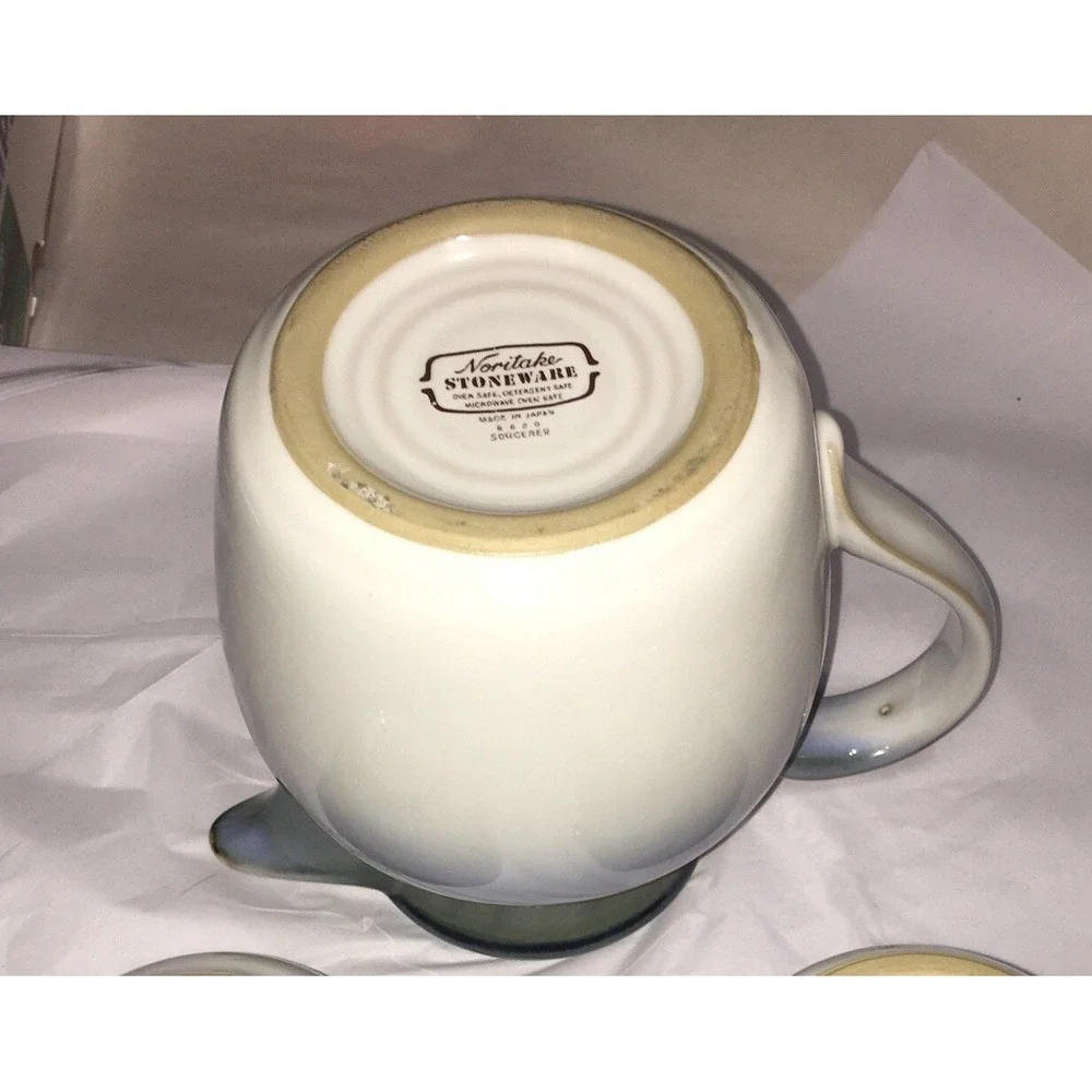 Noritake Stoneware Large Pitcher Blue White - Vtg Farmhouse - Sorcerer 8620